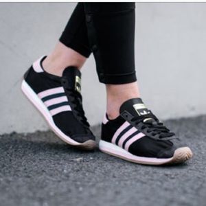 Adidas Country OG Trainers (pink/black)